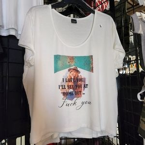 BETH DUTTON CROP FLOW TEE